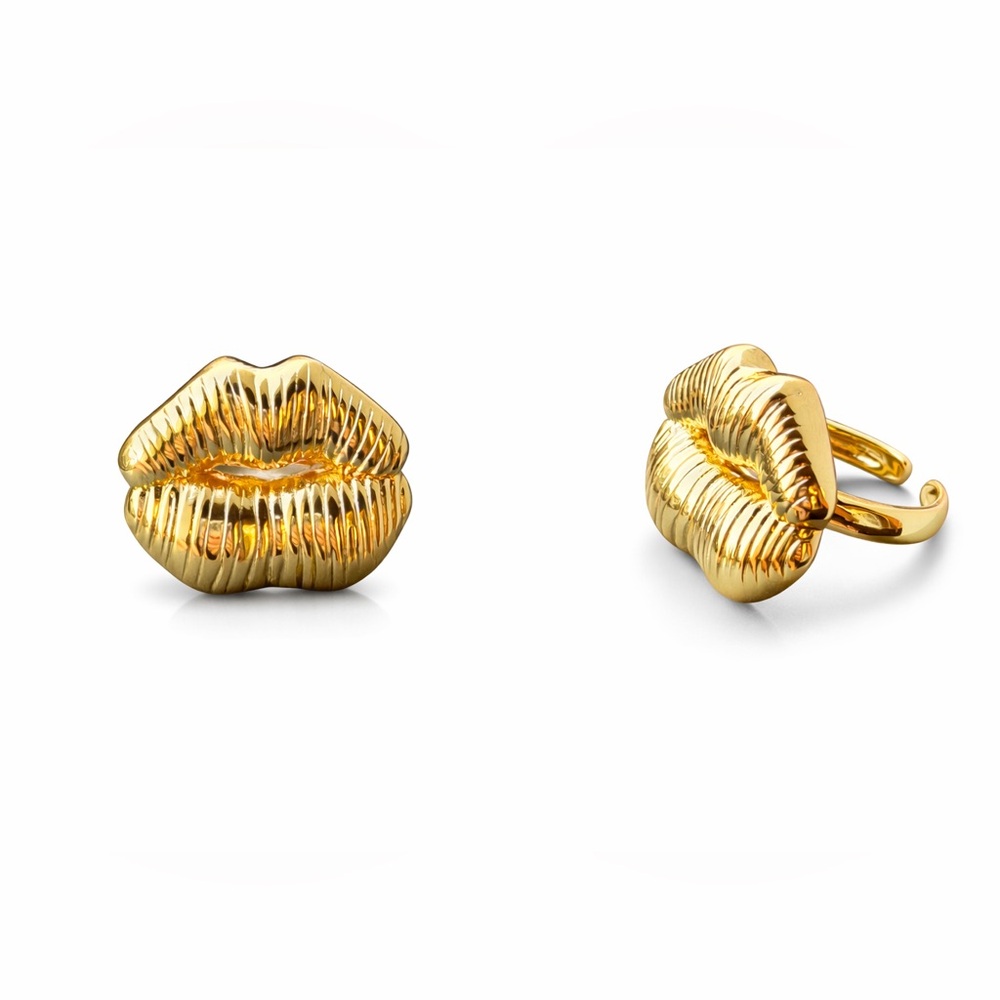 Bold Lip Statement Ring – 18K Gold Plated Stainless Steel - Picture 4 of 4